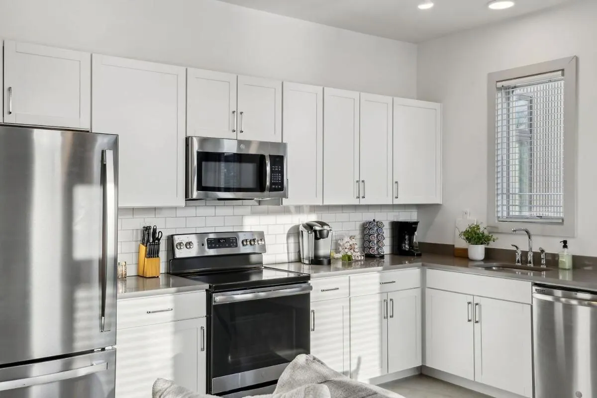 Modern Townhome 2 Miles South Of Downtown And Broadway Ave Nashville