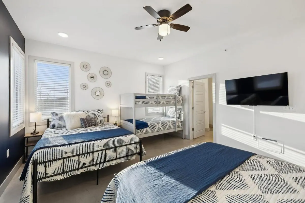 Modern Townhome 2 Miles South Of Downtown And Broadway Ave Nashville 0*,